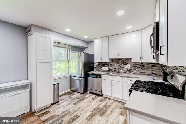 6012 Westchester Park Dr, Unit 101 in College Park, MD - Building Photo - Building Photo