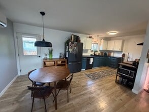 1200 N Cora St in Ellensburg, WA - Foto de edificio - Building Photo