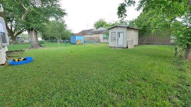 1815 Leaman Ave in Rosenberg, TX - Building Photo - Building Photo