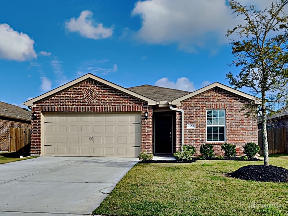 829 Painted Bison Dr in La Marque, TX - Building Photo
