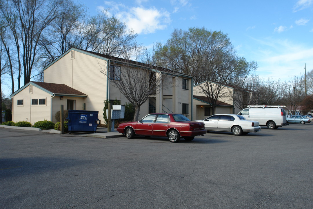 1736 Annett St in Boise, ID - Foto de edificio