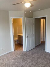 5614 Golf Mist in San Antonio, TX - Building Photo - Building Photo