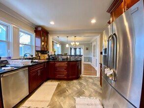 98 Whitford St, Unit 2 in Boston, MA - Building Photo - Building Photo