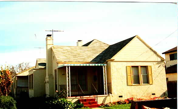 2639 Garfield St in San Mateo, CA - Building Photo