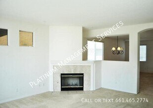 4528 Jade Ct in Lancaster, CA - Building Photo - Building Photo