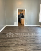 59 S 15th St in Terre Haute, IN - Foto de edificio - Building Photo