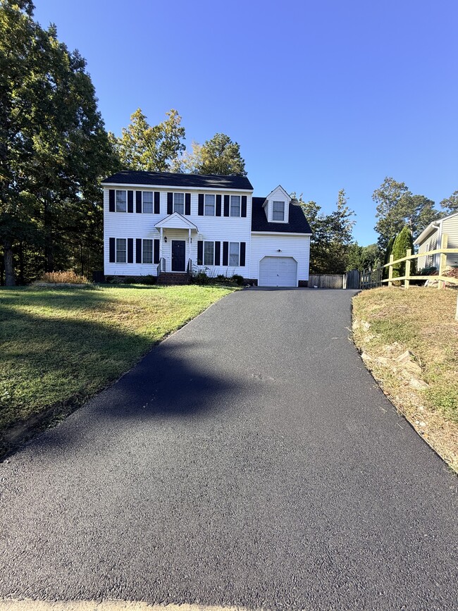 property at 10405 Greenfield Ct