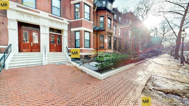 property at 172 Marlborough St