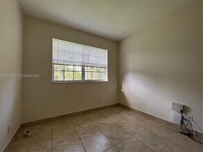 671 Cypress Lake Blvd in Pompano Beach, FL - Building Photo - Building Photo