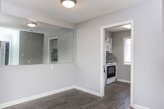 Overlook at Midtown Apartments in Columbus, GA - Foto de edificio - Interior Photo