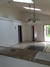 146 Lakeside Cir in Sanford, FL - Building Photo - Building Photo