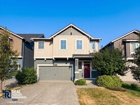 18746 107th Ave Ct E in Puyallup, WA - Building Photo