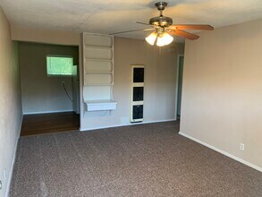 1800 Scripture St, Unit 1 in Denton, TX - Building Photo - Building Photo