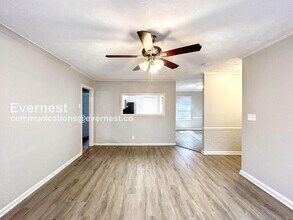 2776 Palm Dr in Atlanta, GA - Building Photo - Building Photo