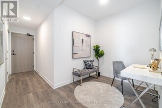 130 River St in Toronto, ON - Building Photo - Building Photo