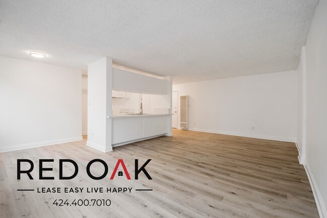 property at 1500 S Gramercy Pl