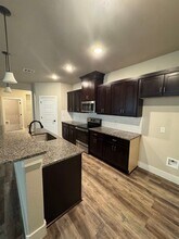 665 The Cottages in Godley, TX - Building Photo - Building Photo