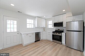 135 Washington Ave in Collingswood, NJ - Building Photo - Building Photo