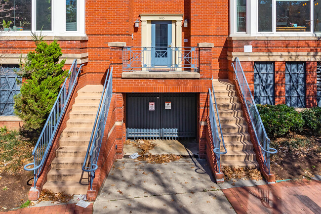 1455 Florida Ave NW in Washington, DC - Foto de edificio - Building Photo