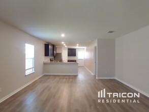 715 Wonderland Trail in New Braunfels, TX - Building Photo - Building Photo