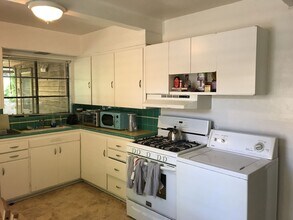 812 Douglass Ave in Davis, CA - Building Photo - Building Photo
