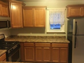 233 W Klein Ave in Cortland, IL - Building Photo - Building Photo