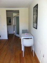 745 13th St in Miami Beach, FL - Building Photo