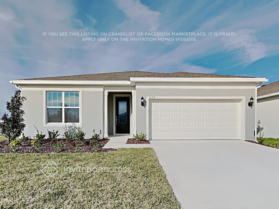 2198 Bluebird Pl in St. Cloud, FL - Building Photo