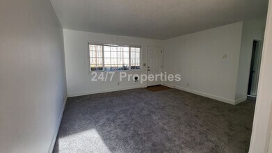 634 N Watts St in Portland, OR - Building Photo - Building Photo