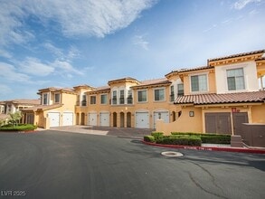 21 Via Visione in Henderson, NV - Building Photo - Building Photo