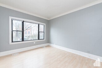 3252 N Lakewood Ave, Unit 1 in Chicago, IL - Foto de edificio - Building Photo