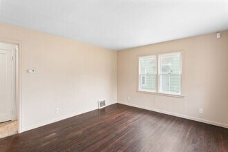 1642 Huey St in South Bend, IN - Building Photo - Building Photo