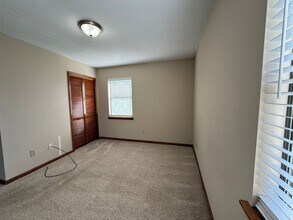 102 Pete Jones Dr in Richlands, NC - Building Photo - Building Photo