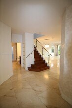 10564 NW 70th Ln in Doral, FL - Building Photo - Building Photo