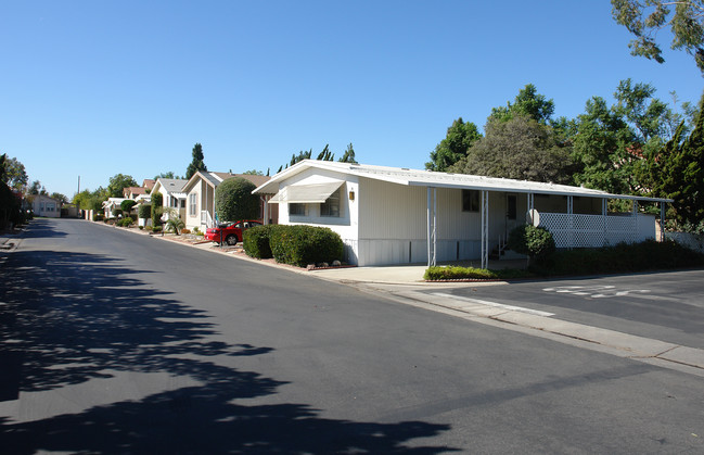 1150 Ventura Blvd in Camarillo, CA - Building Photo - Building Photo