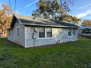 20582 Prairie Ln in Redding, CA - Building Photo - Building Photo