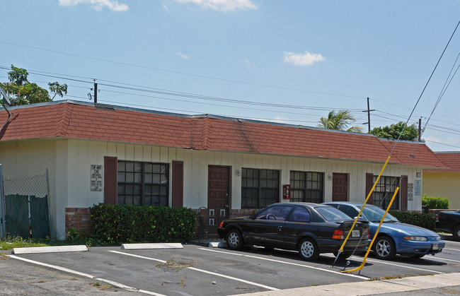 4050 NW 31st Ter in Fort Lauderdale, FL - Building Photo - Building Photo