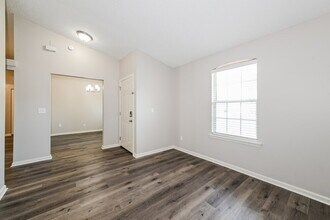 3733 Star Leaf Road in Jacksonville, FL - Foto de edificio - Building Photo