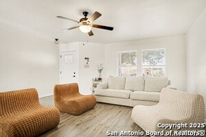 3551 Sage Dr in San Antonio, TX - Foto de edificio - Building Photo