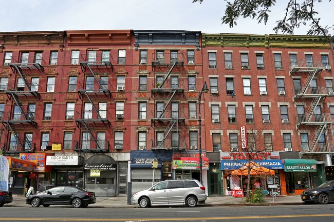 1726 Amsterdam Ave in New York, NY - Building Photo - Building Photo