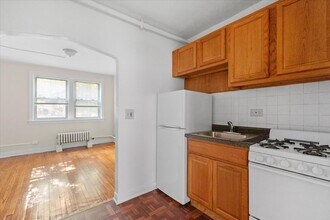 1800 W Farwell Ave in Chicago, IL - Building Photo - Building Photo