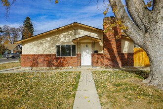 332 W Idaho Ave in Meridian, ID - Building Photo - Building Photo