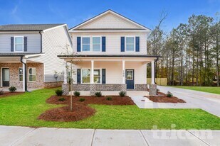 100 Heard Ln in Covington, GA - Building Photo