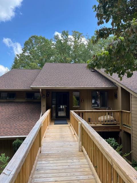 property at 104 Live Oak Ln