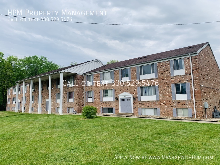 4231 Middlebranch Ave NE in Canton, OH - Building Photo