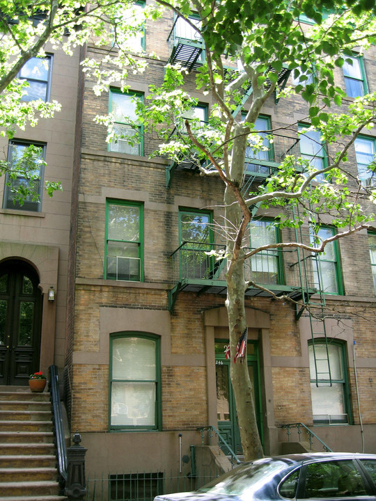 246 President St in Brooklyn, NY - Building Photo