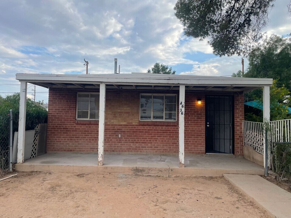 4634-4636 E 19th St in Tucson, AZ - Building Photo