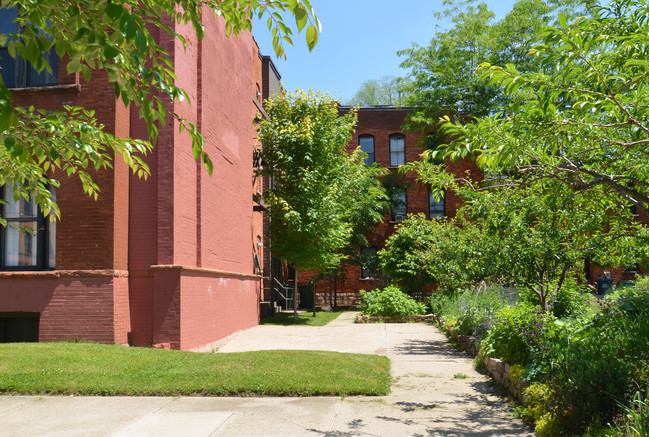 111 Prospect Ave in Buffalo, NY - Building Photo - Building Photo