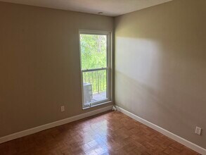 1051 Mersey Bend Dr, Unit F in St. Louis, MO - Building Photo - Building Photo