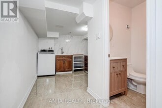 40 Foxglove Ct in Markham, ON - Building Photo - Building Photo